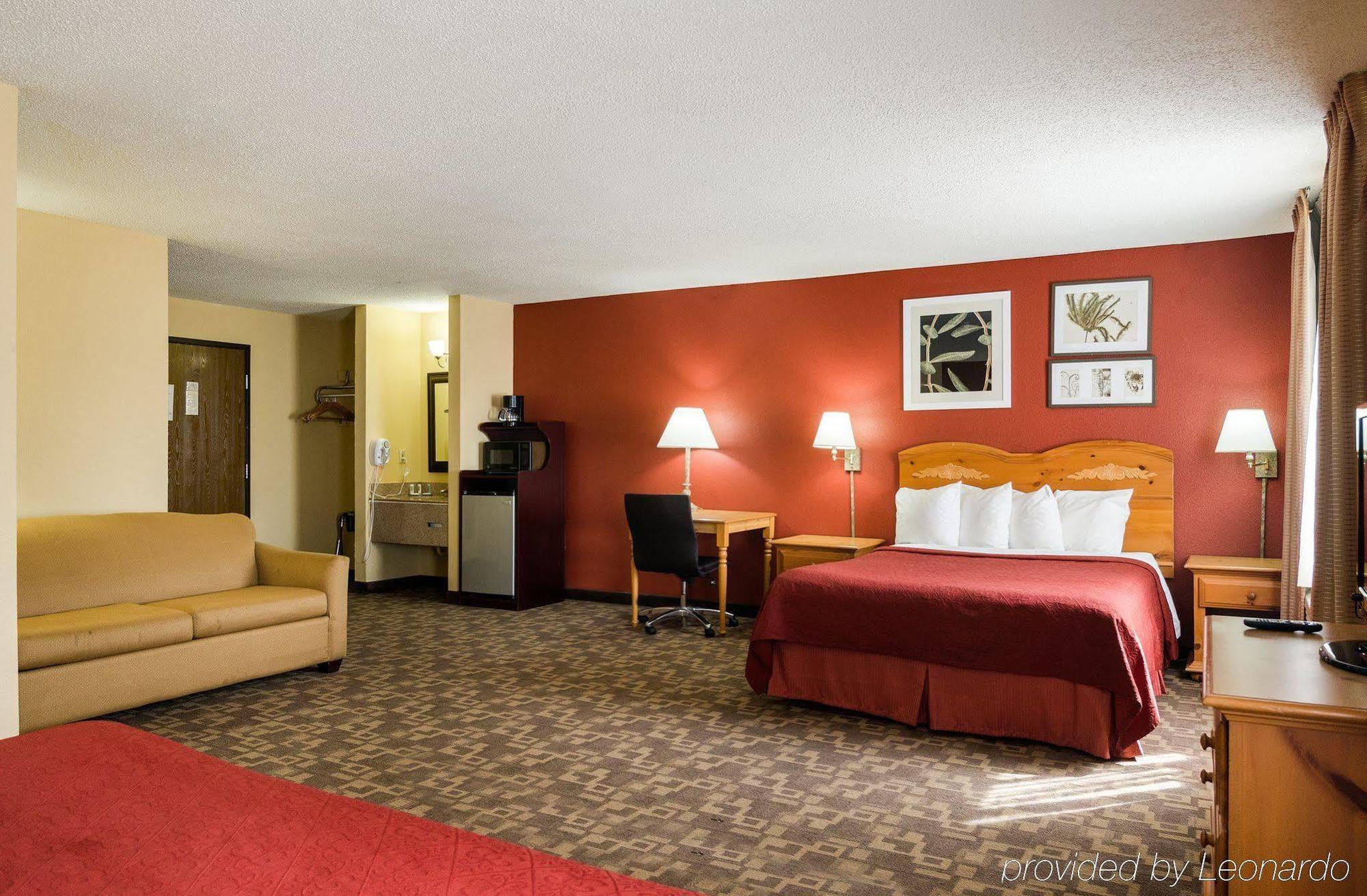 Quality Inn I-70 At Wanamaker Topeka Exterior foto
